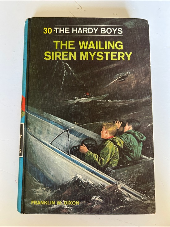 Vintage Other - The Hardy Boys The Wailing Siren Mystery hardcover book #30 by Franklin W Dixon
